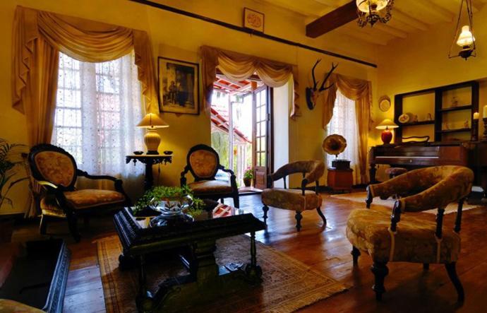 Готель Lymond House Уті Екстер'єр фото